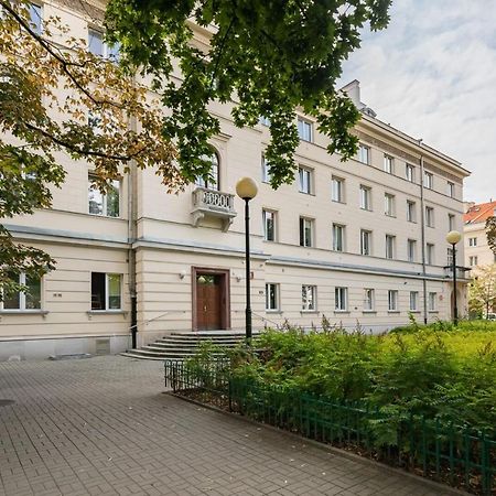 وارسو Rent Like Home - Nowy Swiat 47A المظهر الخارجي الصورة