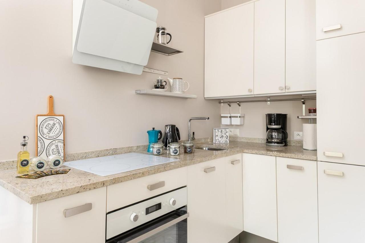 وارسو Rent Like Home - Nowy Swiat 47A المظهر الخارجي الصورة