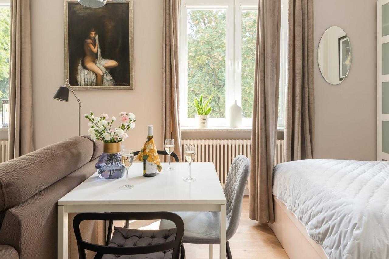 وارسو Rent Like Home - Nowy Swiat 47A المظهر الخارجي الصورة